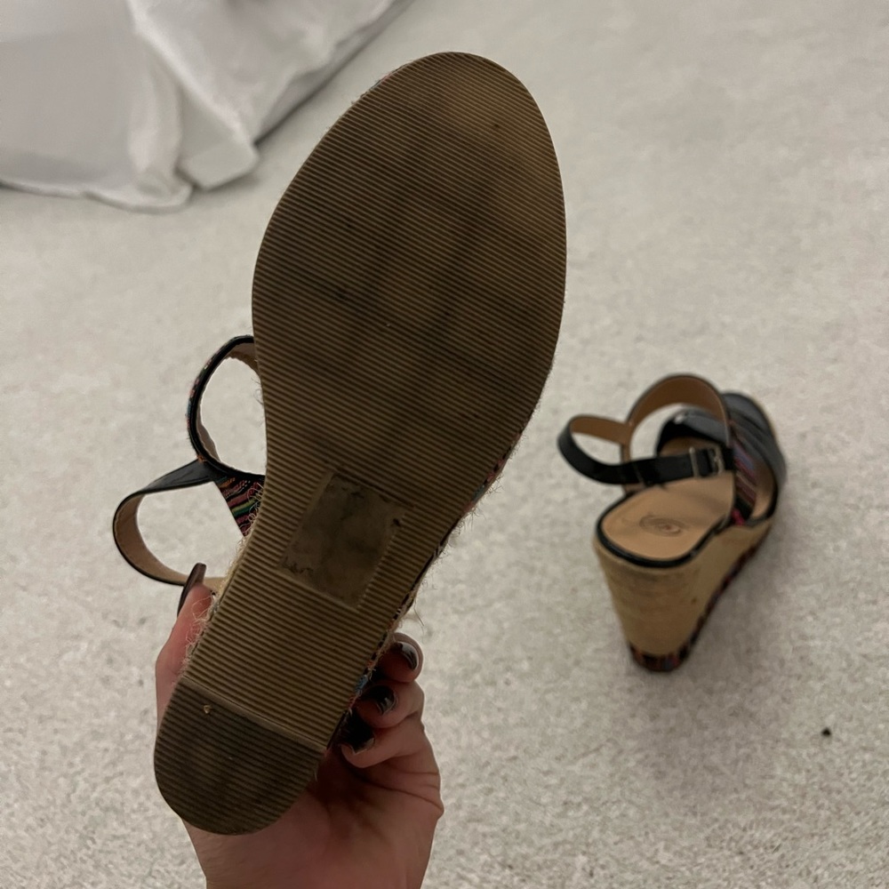 WEDGES - Picture 2 of 5